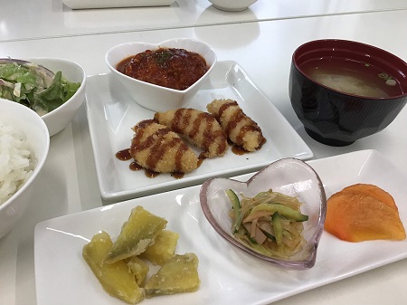 給食もこれ